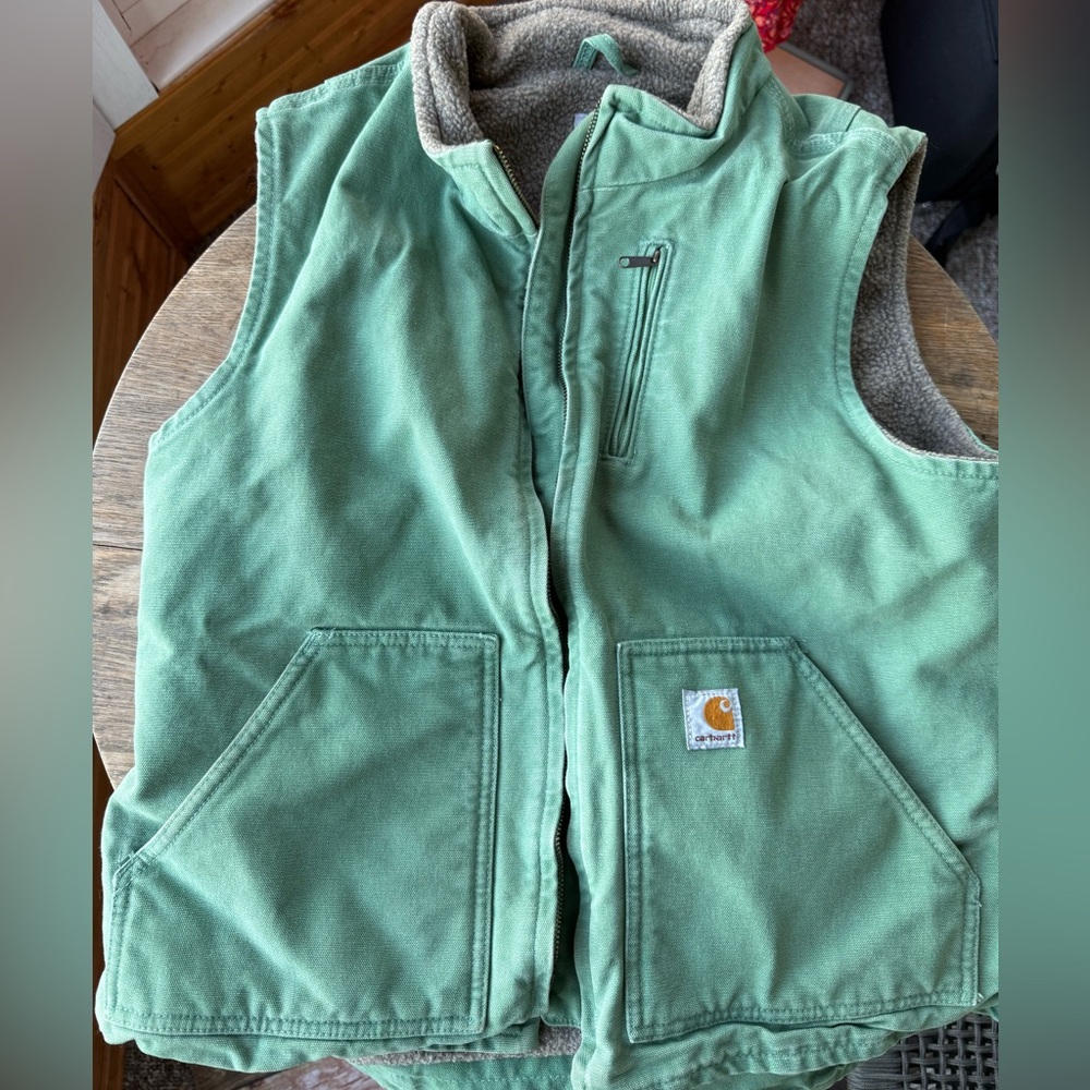 Vintage Carhartt Woman’s Sherpa Lined Green Vest Jacket